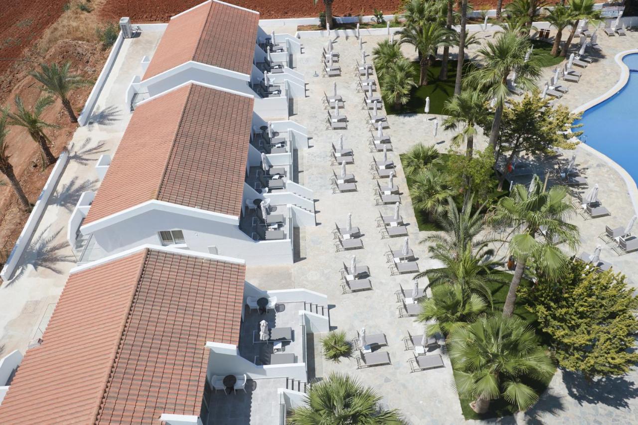 Bohemian Gardens Hotel Protaras Exterior photo